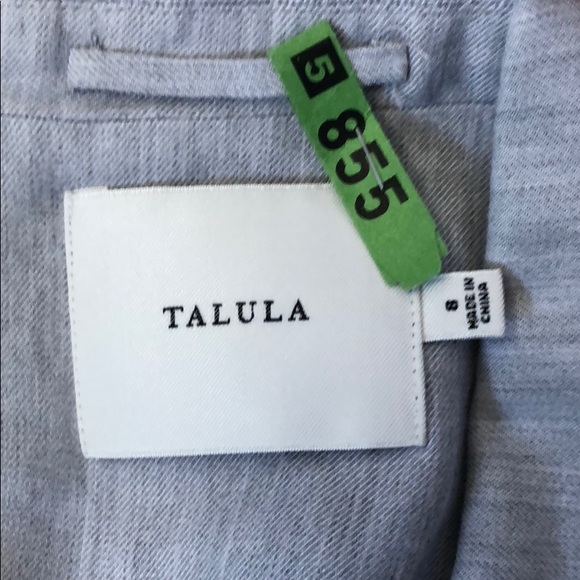 ✨Talula (Aritzia) Blazer size 8✨ - Picture 2 of 6